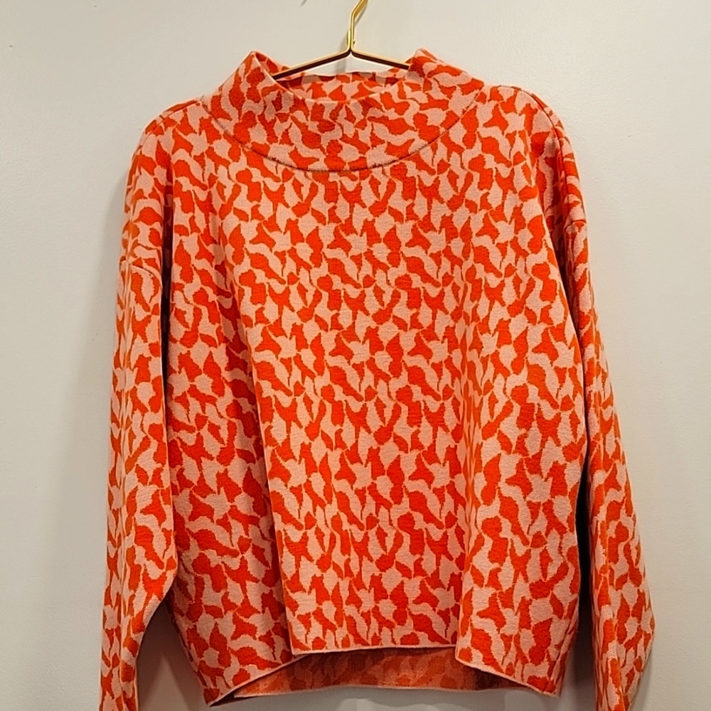 NOT FOR SALE. Maeve by Anthropologie ladies crop sweater EUC size L